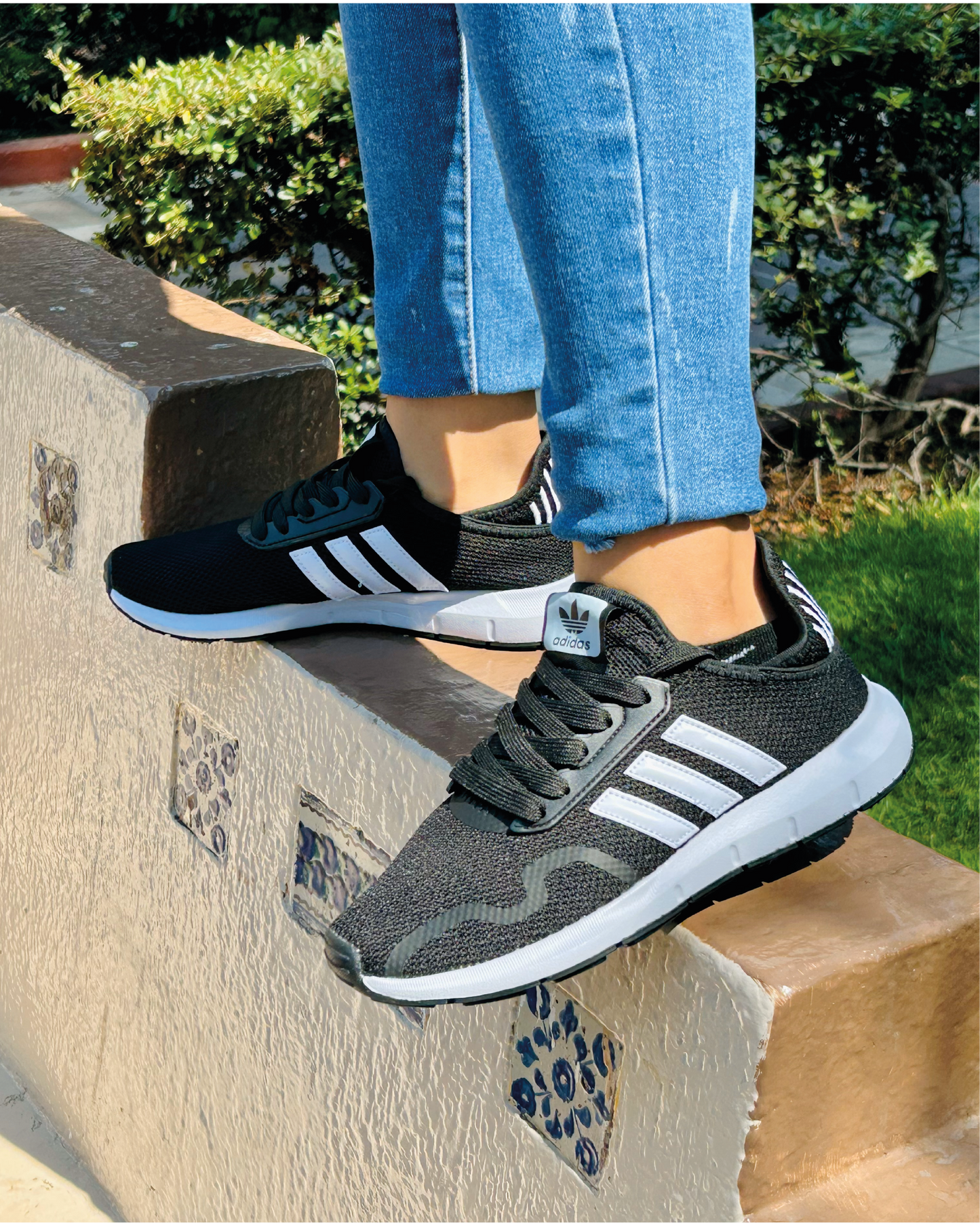 A21 2212 NEGRO BLANCO