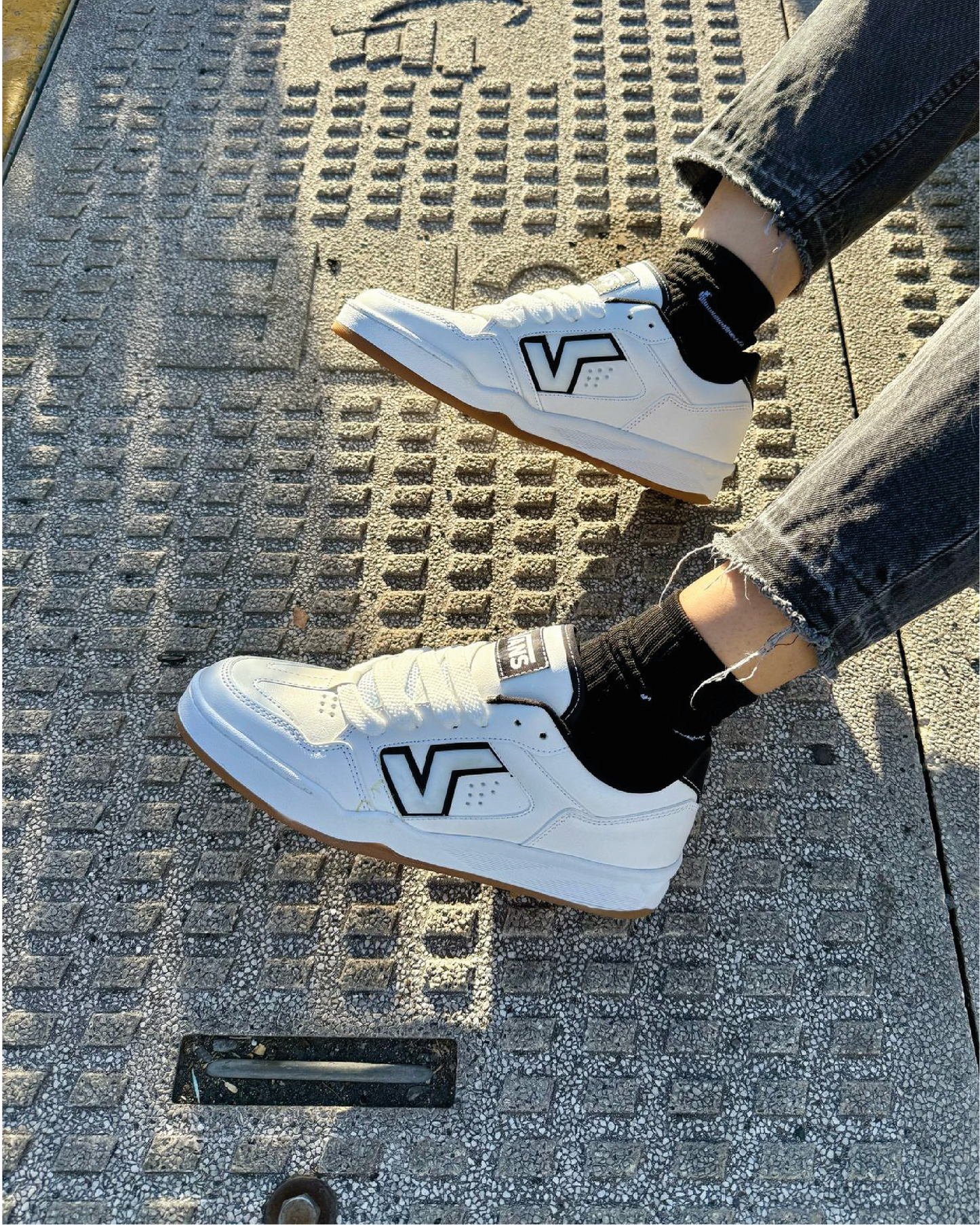 V-029 BLANCO NEGRO